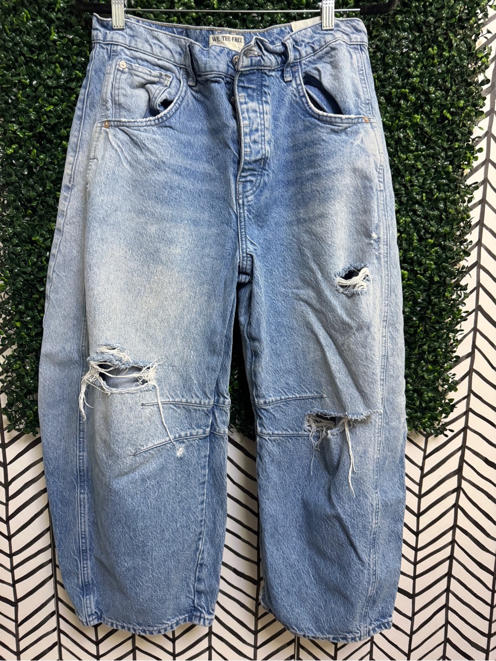 We The Free Light Blue Ripped Barrel Jeans